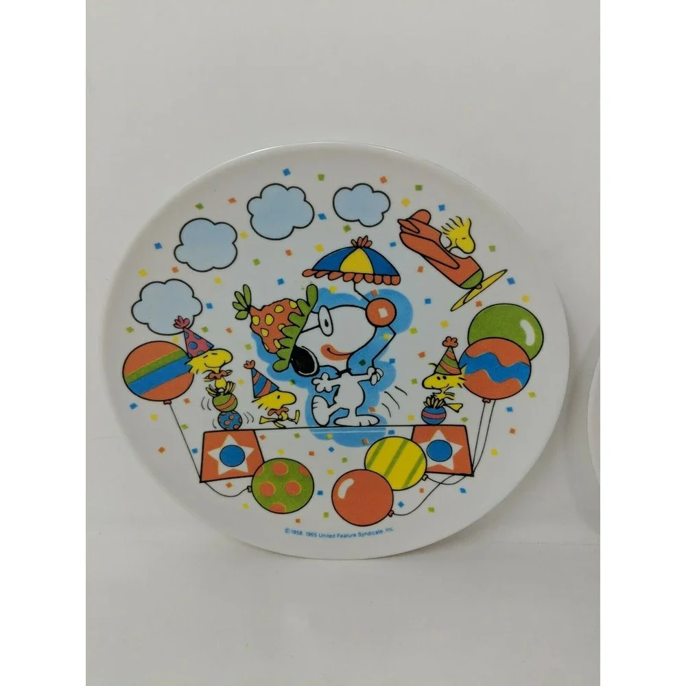 Peanuts plates has